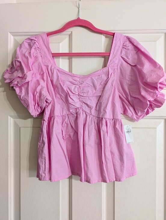 Old Navy Tops - Old Navy Pink Puff-Sleeve Peplum Blouse